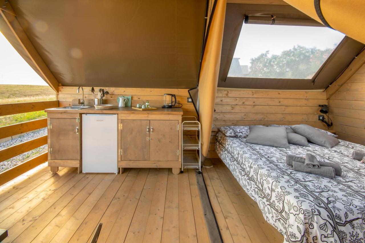 Glamping Debbiare Hotel Riparbella Exterior foto