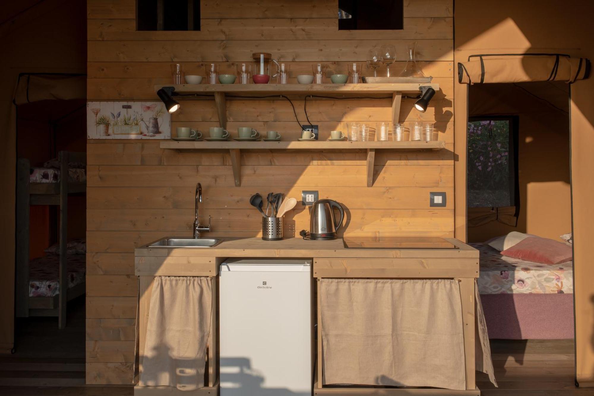 Glamping Debbiare Hotel Riparbella Exterior foto