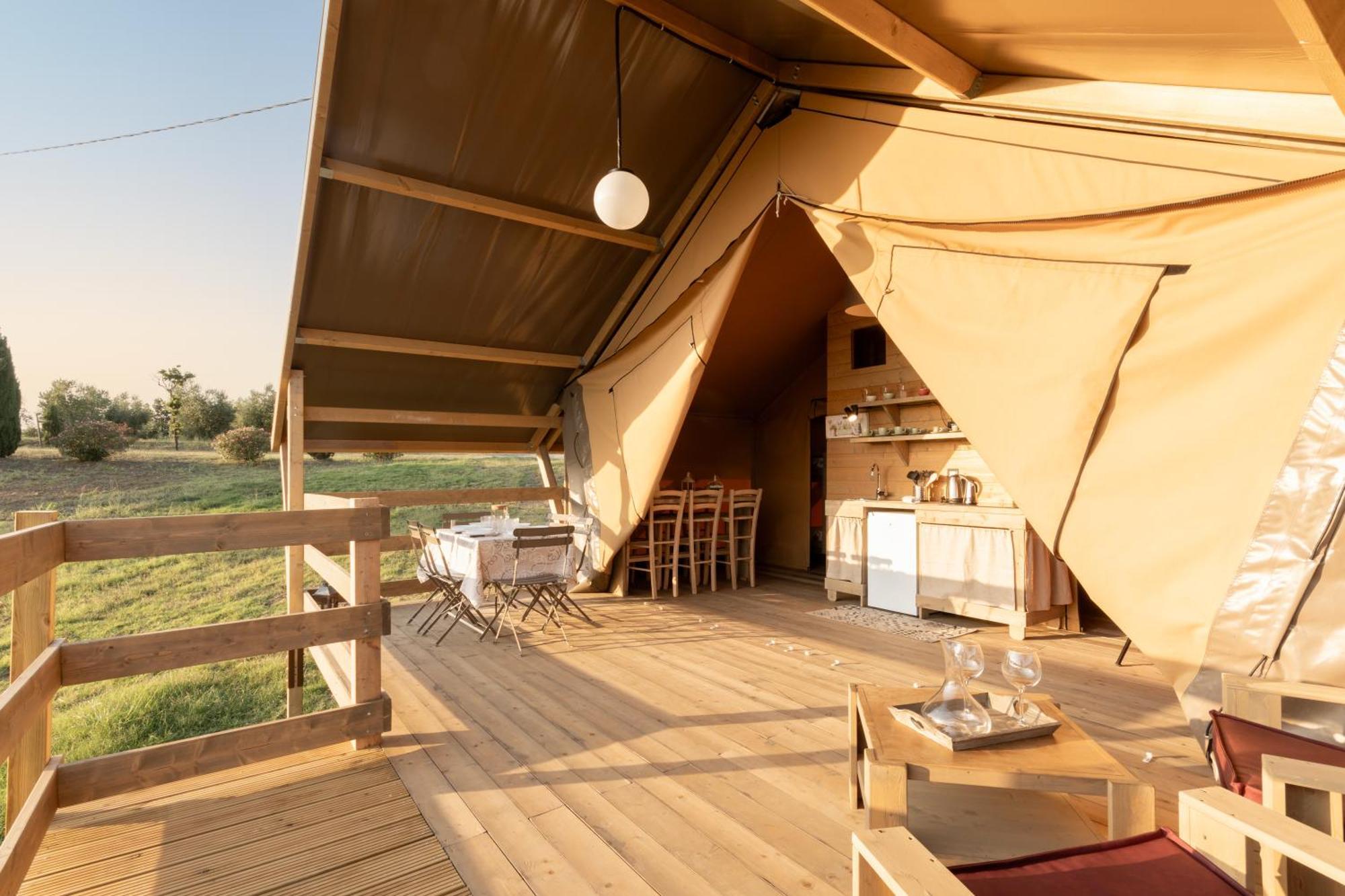 Glamping Debbiare Hotel Riparbella Exterior foto